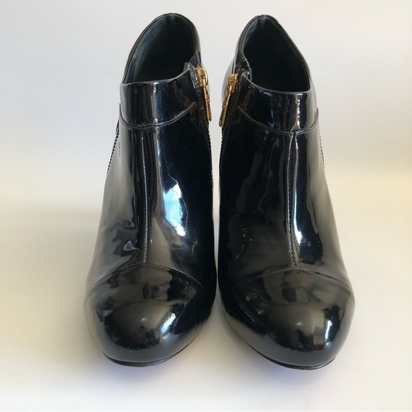 BCBGMAXAZRIA Patent Leather Shootie - Picture 5 of 16